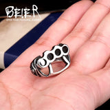 Bague pirate tête de mort en acier