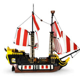 Bateau pirate Lego à voiles rayées